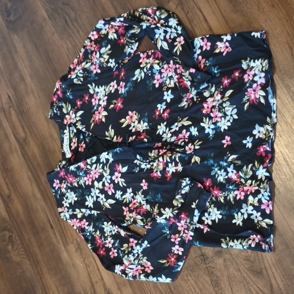 Two Arrows Black Pink Floral Lace Up VNeck Blouse I